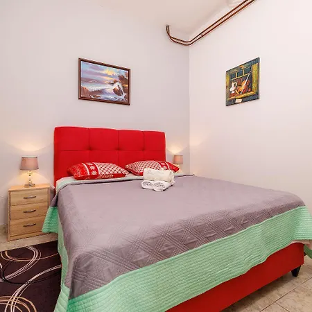 Modernes Studio-apartment Nur 650 Meter Zum Mit Grill, Fitnessraum, Meerblick