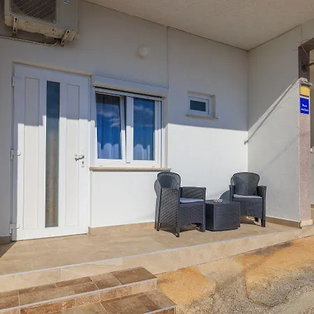 Modernes Studio-apartment Nur 650 Meter Zum Mit Grill, Fitnessraum, Meerblick Apartament *