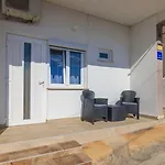 Modernes Studio-apartment Nur 650 Meter Zum Mit Grill, Fitnessraum, Meerblick Appartamento *